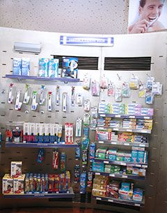 Farmacia Ros interior de farmacia 9